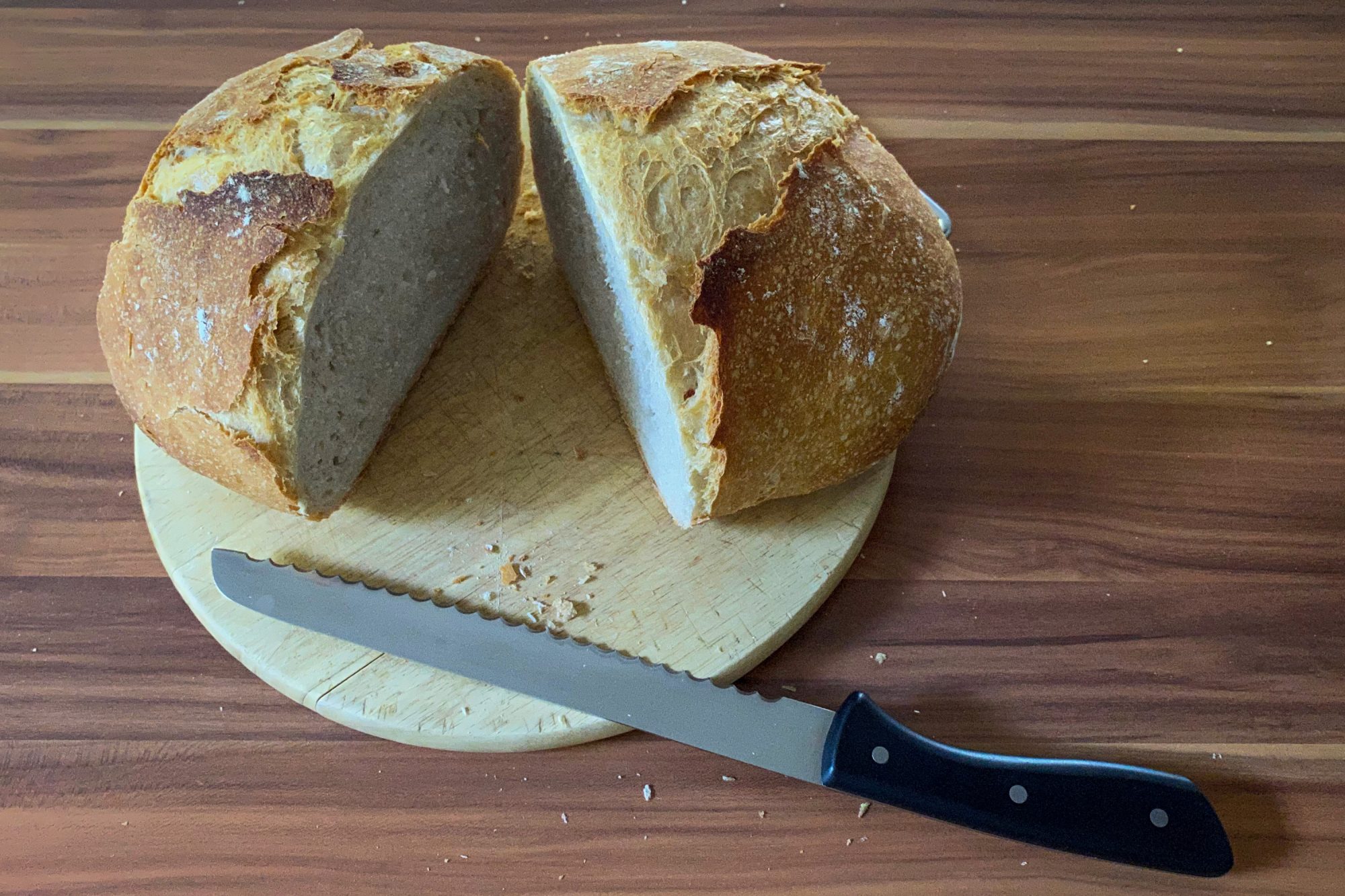 Dinkelbrot - Halbgeschnitten